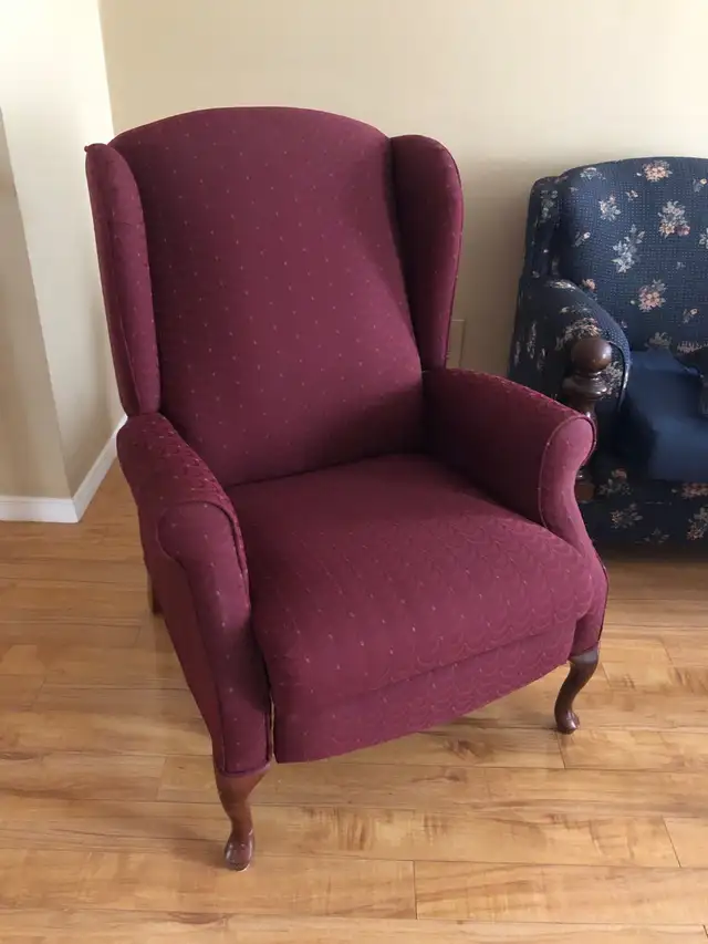 wingback chairs - pair in Chairs & Recliners in Markham / York Region - Image 3