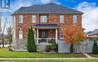 3-Bedroom, 3-Bathroom Stunning Corner Lot Home for Rent in Woodbridge – Rutherford & Weston Availabl...