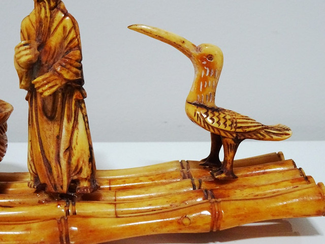 cranes sculpture CANTON hand carved CHINESE FIGURINE on RAFT in Arts & Collectibles in Hamilton - Image 4