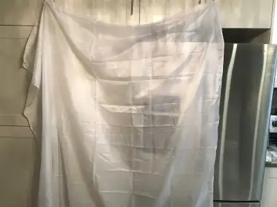Bathroom bathtub curtain (New), View more