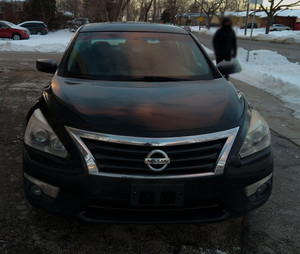 2014 Nissan Altima SL-4 cylinder