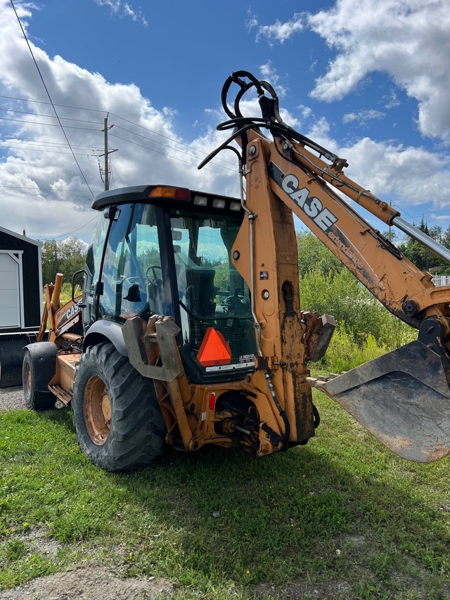 Case Backhoe 580SM Heavy Equipment Timmins Kijiji