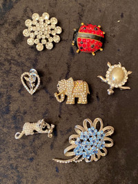  Brooches are back just in time for Mother’s Day