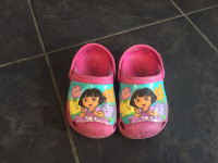 Girls Dora shoes size 5/6