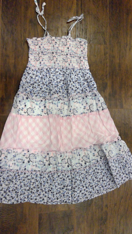 Girl dresses - size 7 and 10 in Kids & Youth in Oakville / Halton Region - Image 4