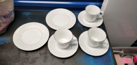 Liling Fine China 8 pieces Plates, Dish, Cup