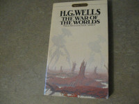 H.G. Wells - War of the Worlds Signet 1986 paperback