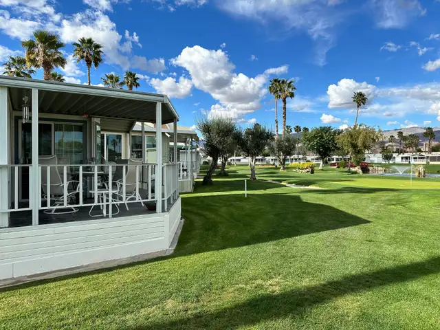 Palm Springs - Park Model  in 55+ Rancho Casa Blanca Resort in California in Canada - Image 10