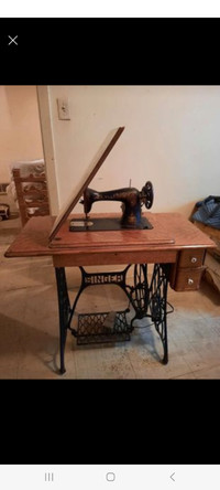 Singer Sewing Machine