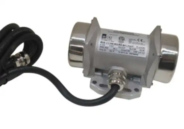 New OLI  MVE 21/36E  Electric Vibrator Motor in Power Tools in Kawartha Lakes - Image 2