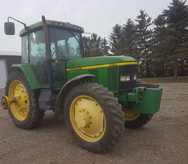John Deere 7410 Tractor in Farming Equipment in Chatham-Kent - Image 3