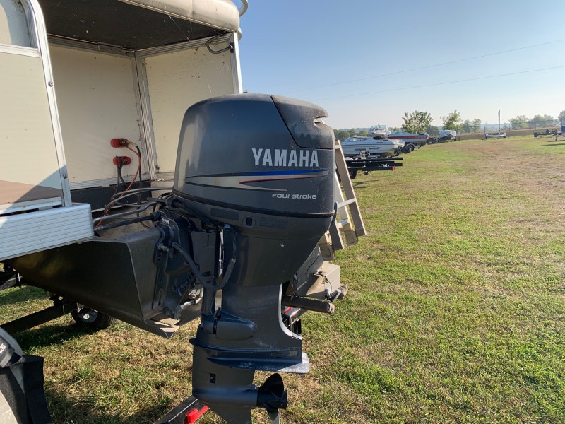 2002 22 ft Pontoon boat for sale Other Oshawa / Durham Region Kijiji