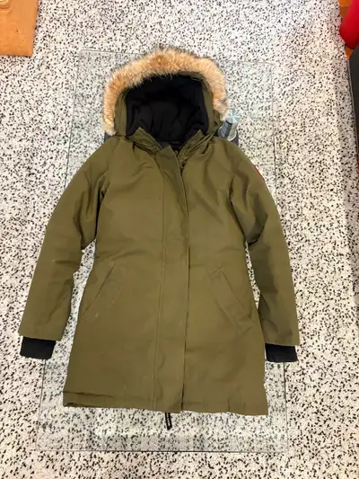 Canada Goose Victoria Parka - Women’s Small, View more