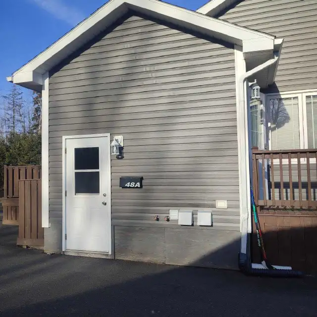 2 bedroom, 1 bathroom basement 