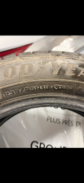4 pneus hiver/ SUV-235/55R18 104H Ultra Grip Performance 900$ in Tires & Rims in Laval / North Shore - Image 8