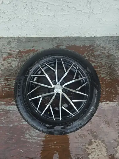 Ruffino Rims Nokian Tyres All Season 18in 5x114.3mm Bolt Pattern 67.1 mm Center Bore