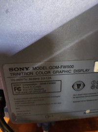 Sony GDM-FW900