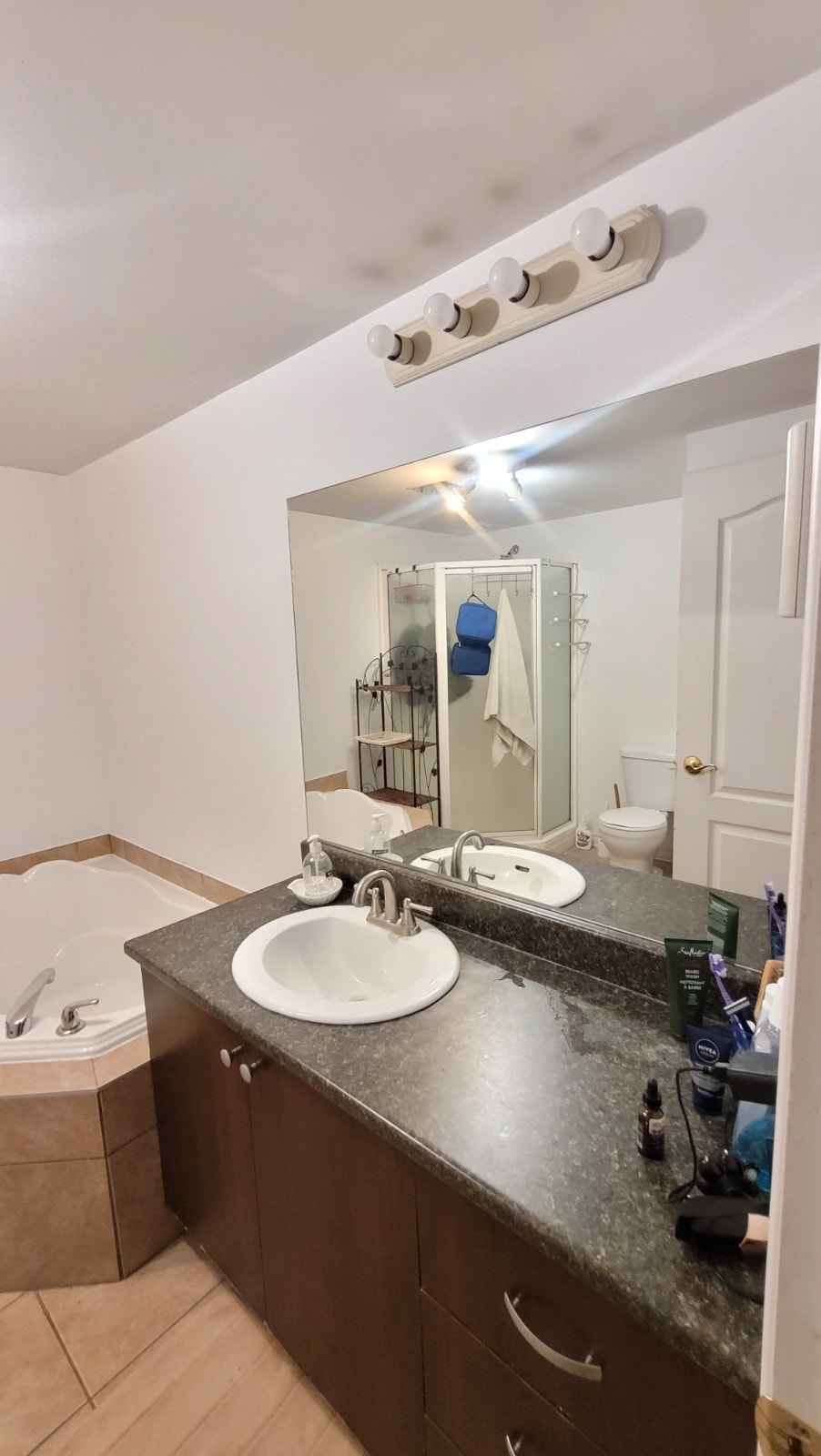 Co-property CONDO in NDG, recent building, 3(+1) bedrooms 2 bath — photo 3