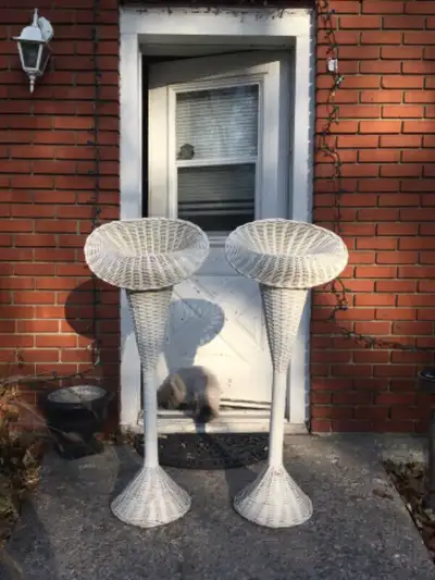Paire de jardinières UNIQUE Vintage en osier Wicker Plant Stand, View more