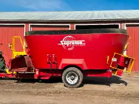 2020 Supreme 1000T TMR Feed Mixer with RECUTTER