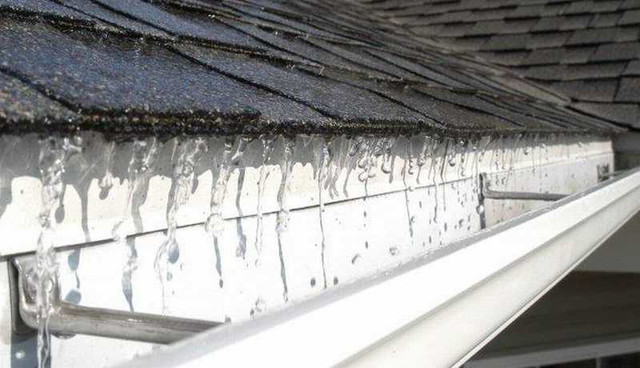 Eavestrough, soffit, fascia, gutter cleaning, shingles.  in Roofing in Edmonton - Image 2