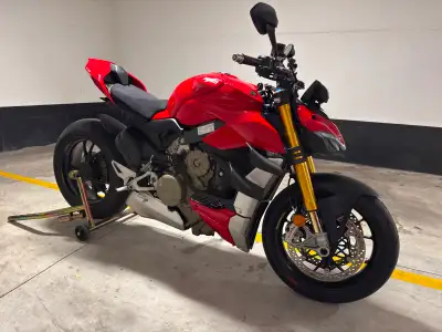 2020 Ducati Streetfighter V4S 14000 km The bike is in great mechanical and cosmetic condition. Never...