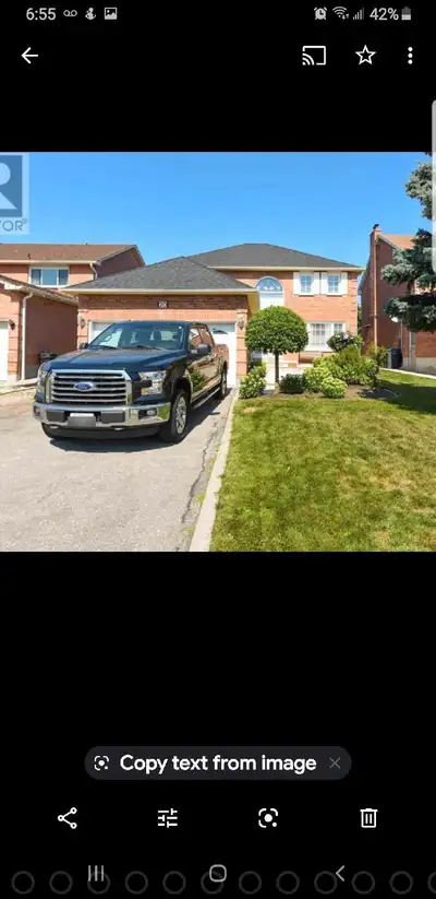 Golf Course. Legal Basement with side entrance. Approved by the City Of Brampton.. Large 6 Bedroom H...