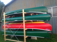 Canot Kevlar.  Kayak disponible