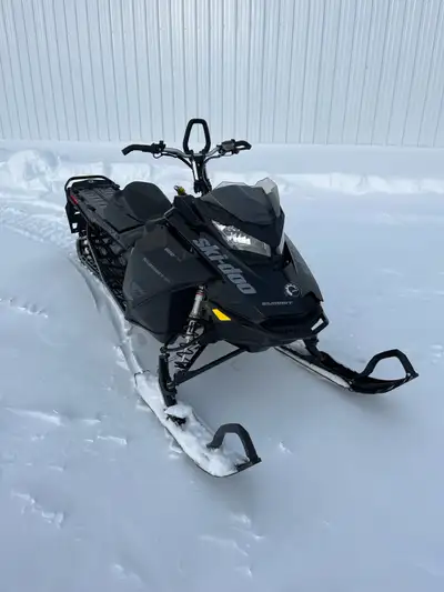 2020 Ski-Doo Summit SP 850CC 154x2.5” Track-No missing lugs or rips 2792Km Extra Low windshield New...