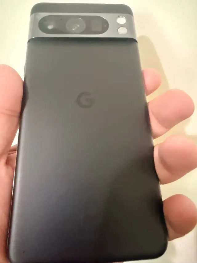 Google Pixel 8 Pro in Cell Phones in Mississauga / Peel Region - Image 7