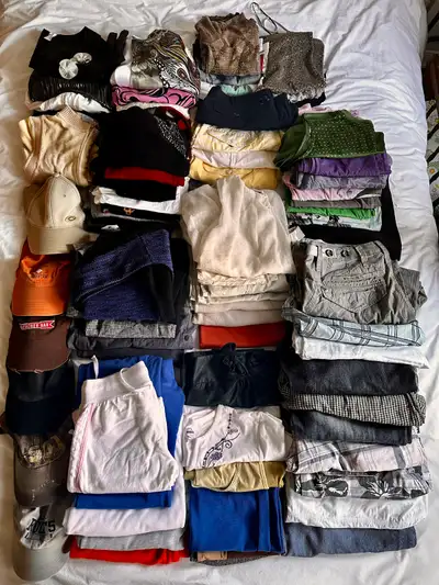 20$ pour le Lot de vêtements mixtes, View more