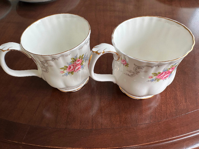 Royal Albert Tranquility Mugs in Arts & Collectibles in Peterborough - Image 3