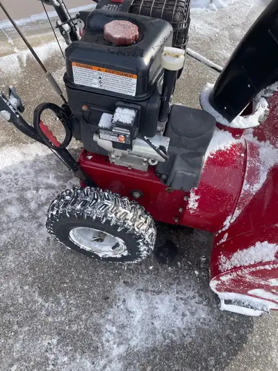 Murray Snow Blower in Excellent working Condition , View more