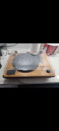 Record player 
