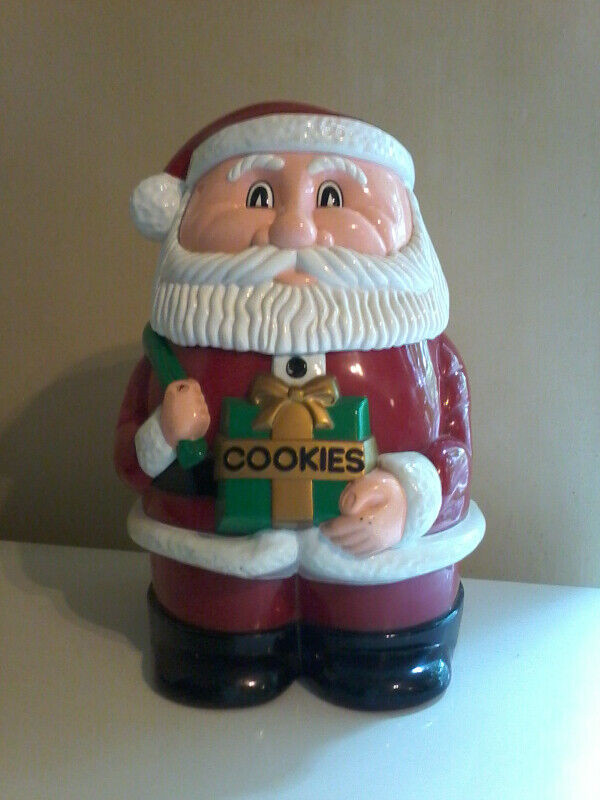 Christmas decor/ornaments/musical, separate or package,some vtg. in Home Décor & Accents in Cambridge - Image 2