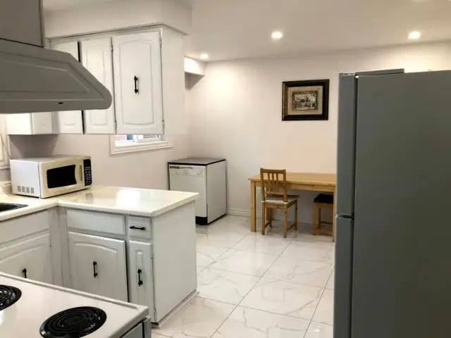 Private bedroom near Finch station in Room Rentals & Roommates in City of Toronto - Image 7