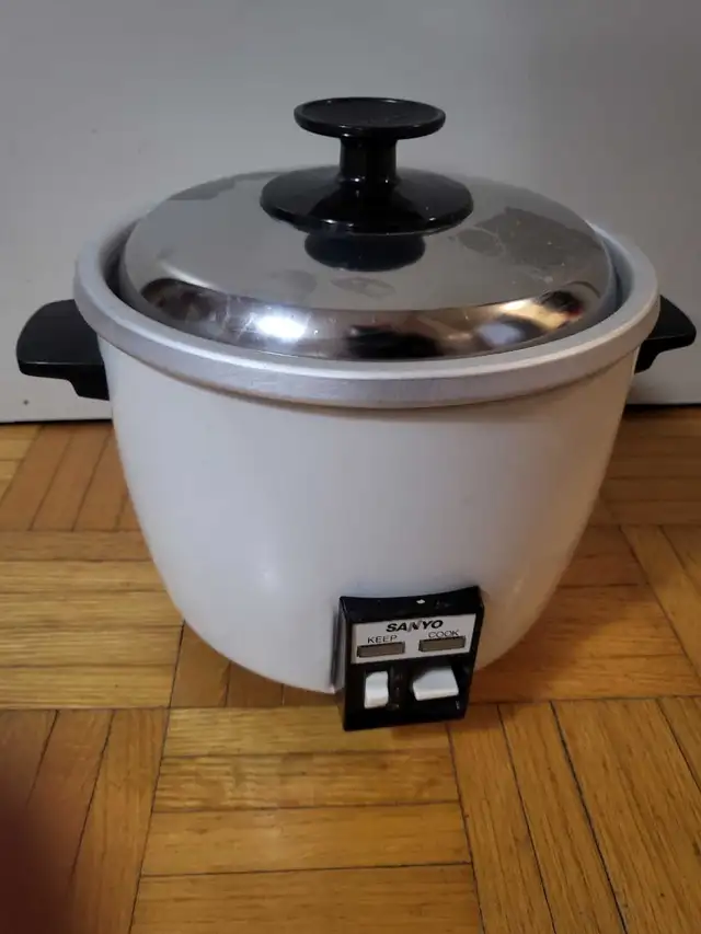Brand New Sanyo Automatic Rice Cooker/Steamer in Microwaves & Cookers in Mississauga / Peel Region - Image 3