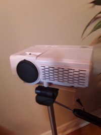 Home Cinema Projector with Bluetooth