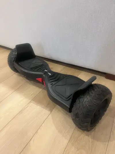 Cruise around on this all-terrain Xprit Hoverboard! This hoverboard is in excellent condition! It wa...