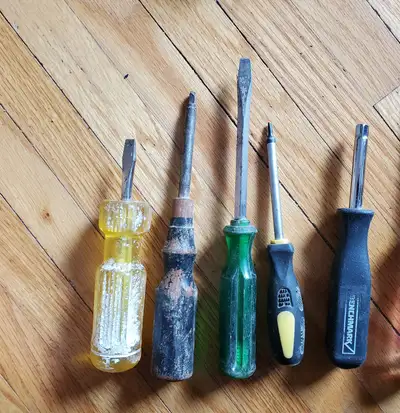 Random Screwdriver Set, View more