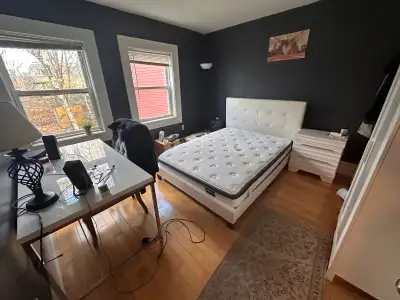 Fantastic location walking distance to universities, downtown, shops, hospital! Available Bow! Serio...