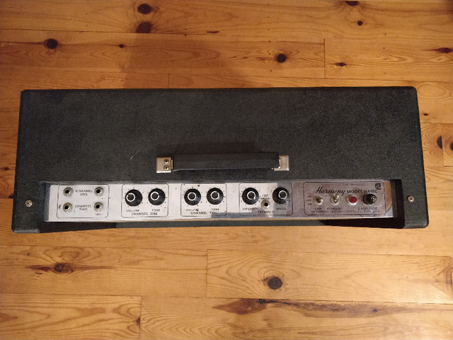 Harmony 415C Vintage Tube Amp in Amps & Pedals in Kitchener / Waterloo - Image 2