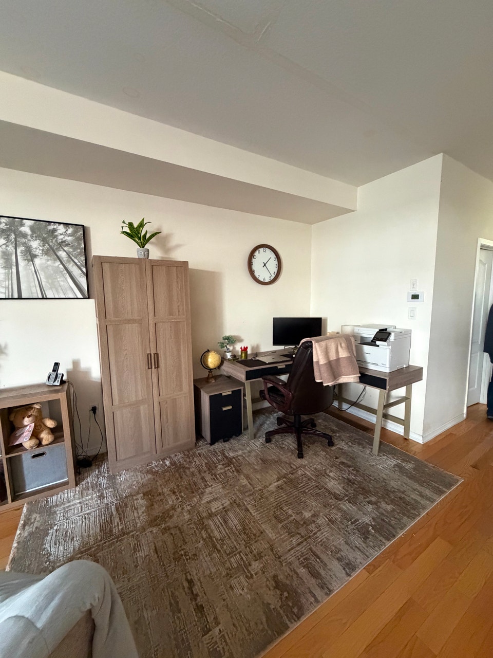 WELL-MAINTAINED 3-BEDROOM TOWNHOUSE FOR LEASE – WEST BRANT 4