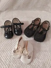 Good Condition! 3 Pairs of Girls Vintage Baby/Toddler Shoes