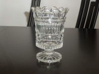 Vase en cristal polonais par Fifth Avenue Crystal Ltd