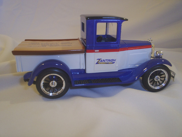 Collectable Antique – Zantingh Die Cast 1928 National in Arts & Collectibles in Sarnia - Image 3