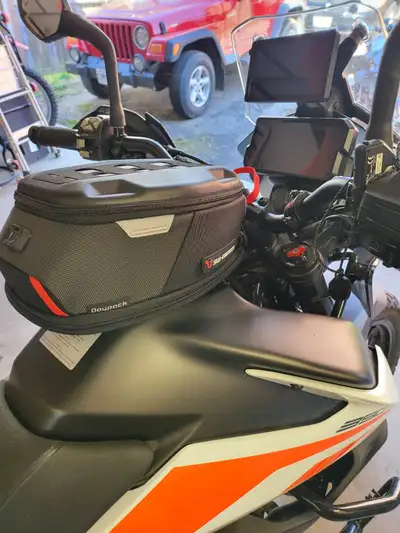 5503 Km Mint condition Sw-motech Pro Daypack Tank Bag KTM saddlebags and mounts Headlight protector...