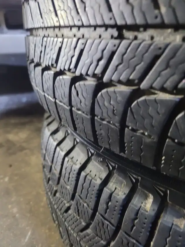 205 55 16 205 60 16 225 65 17 Winter Tires with Installation in Tires & Rims in Kitchener / Waterloo - Image 4