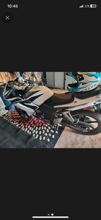 Great shape and runs smooth. Low mileage. Everything works. Only issue is that previous owner didn’t...
