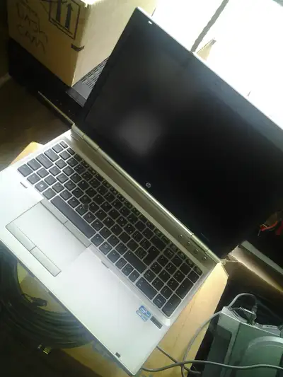 HP EliteBook 8570p i7 200+ laptops $50+ projectors pro audio, View more